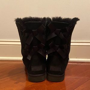 UGG Women’s Bailey Bow II